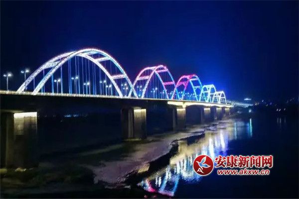 高颜值 安康东坝汉江大桥2017-06-05安康新闻网讯(记者 张乔)6月3日
