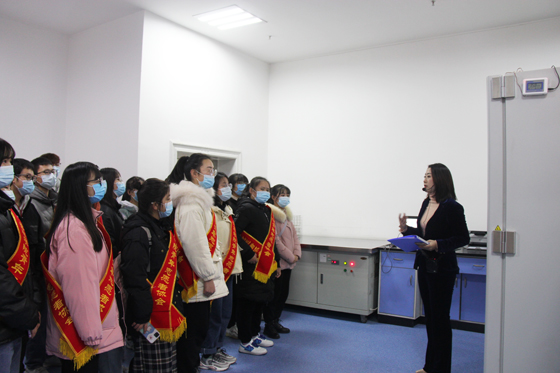 汇集爱心洪流 传递献血理念——2020年安康学院学生参加血站开放日活动