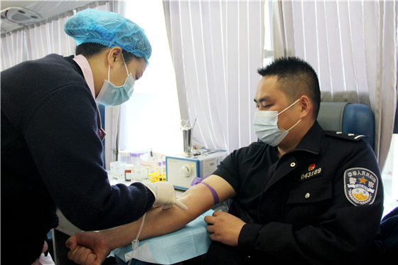 “让爱暖冬”无偿献血活动走进白河县中厂镇同心社区