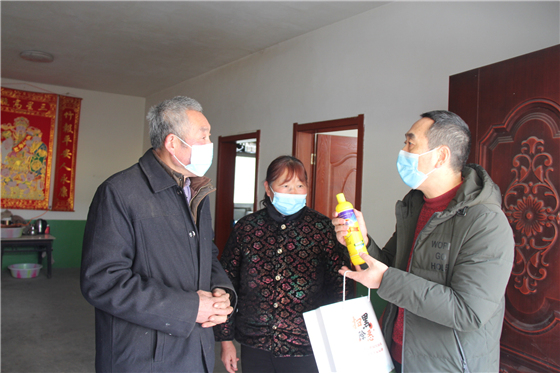 安康市中心血站深入帮扶村开展疫情防控工作