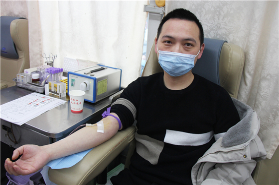 用热血为冬日储备一份温暖 ——汉滨区委区政府组织开展冬季应急献血活动
