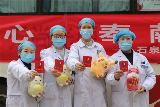 白衣天使献热血 众志成城抗疫情