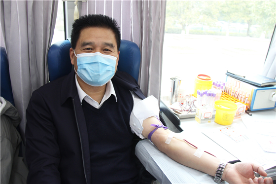 人民警察一心为民，捋袖捐血铁血柔情——安康市公安局积极开展冬季献血活动