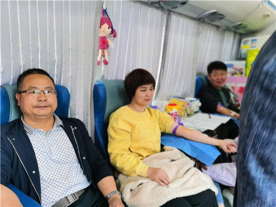 献血传真情，为党旗添光彩 ——三元村春季无偿献血活动侧记