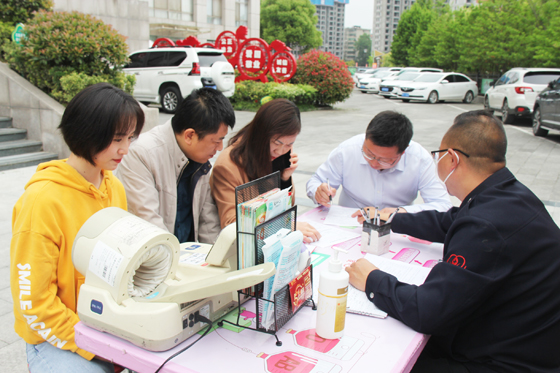 汇聚检察爱心  践行为民服务——安康市人民检察院组织春季献血活动