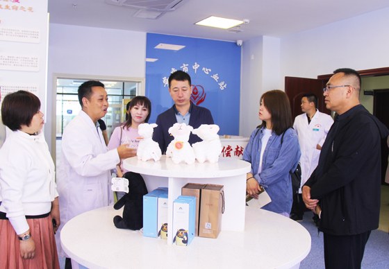 榆林市中心血站一行来我站参观交流