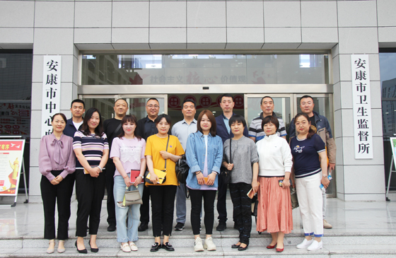 榆林市中心血站一行来我站参观交流