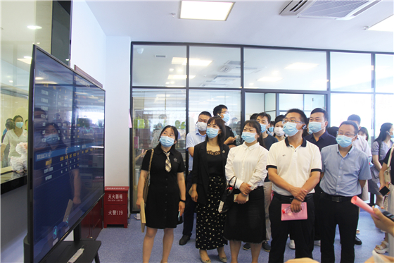 全市精神文明创建工作观摩活动走进市中心血站