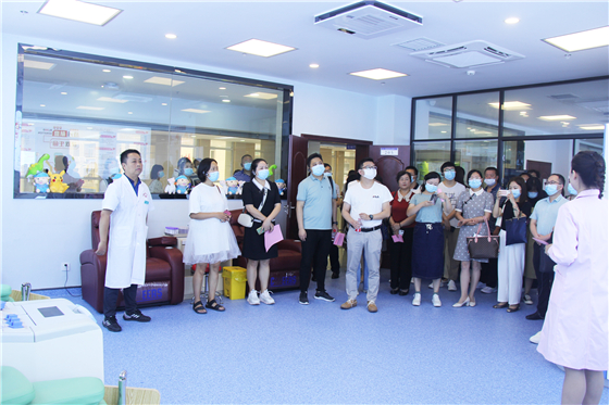 全市精神文明创建工作观摩活动走进市中心血站