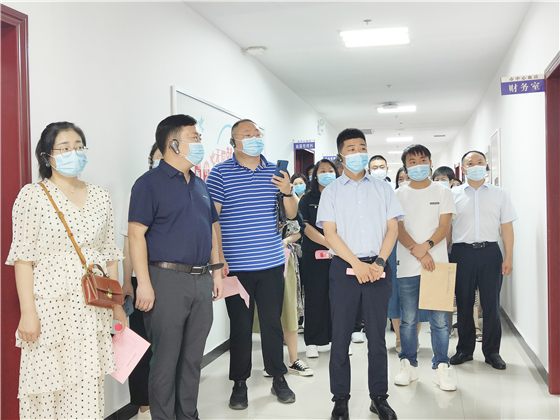 全市精神文明创建工作观摩活动走进市中心血站