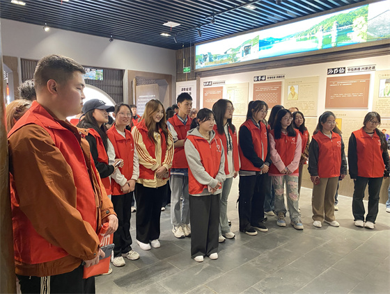 缅怀沈氏三贤 弘扬勤廉家风|安康市中心血站联合安康学院团委开展爱国主义教育活动