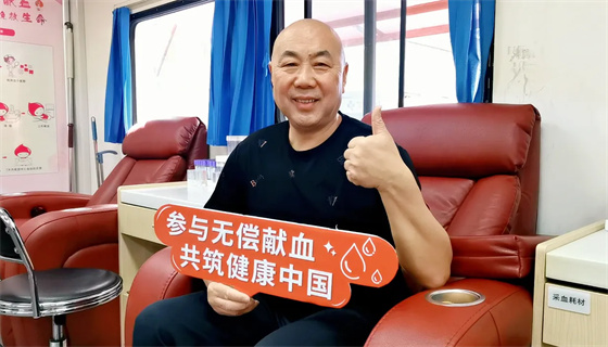 安康李军，18年献出“10”个自己……