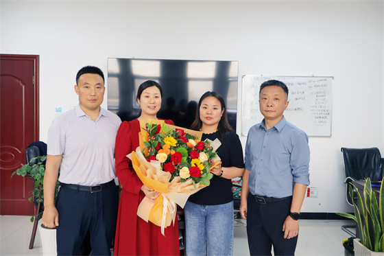 安康市中心血站开展“5·12”国际护士节慰问活动