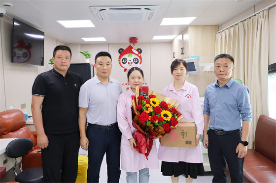 安康市中心血站开展“5·12”国际护士节慰问活动