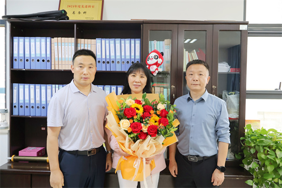 安康市中心血站开展“5·12”国际护士节慰问活动