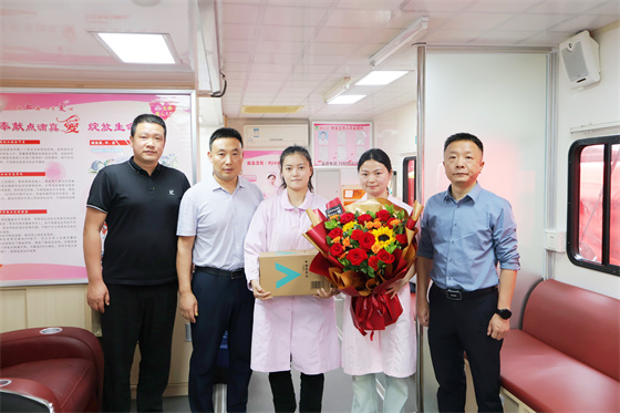 安康市中心血站开展“5·12”国际护士节慰问活动
