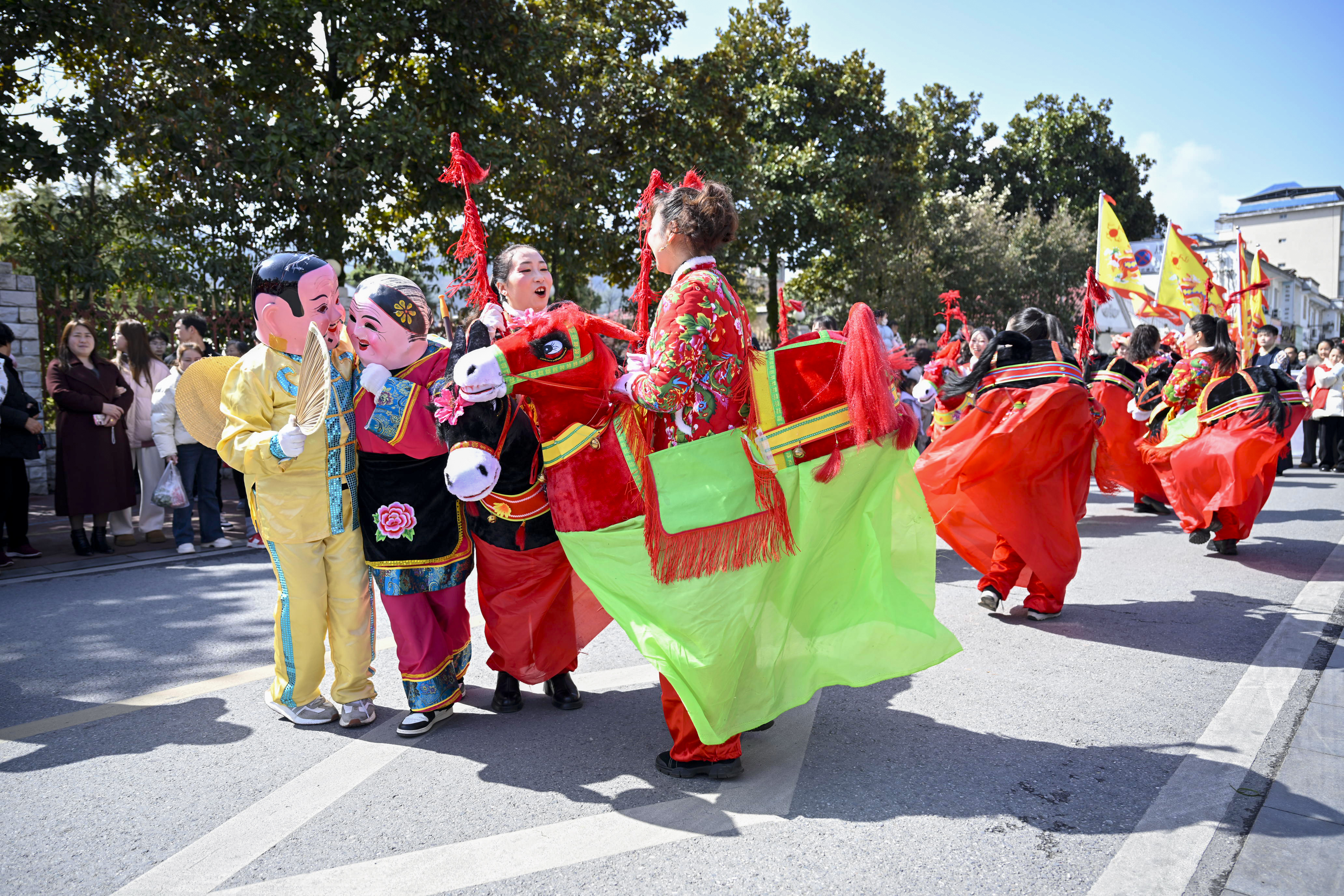 充满乡土气息的节目深受群众喜爱