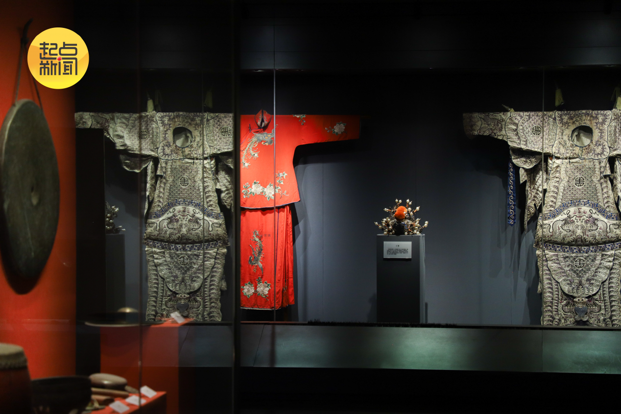 易俗社展厅里陈列的戏服
