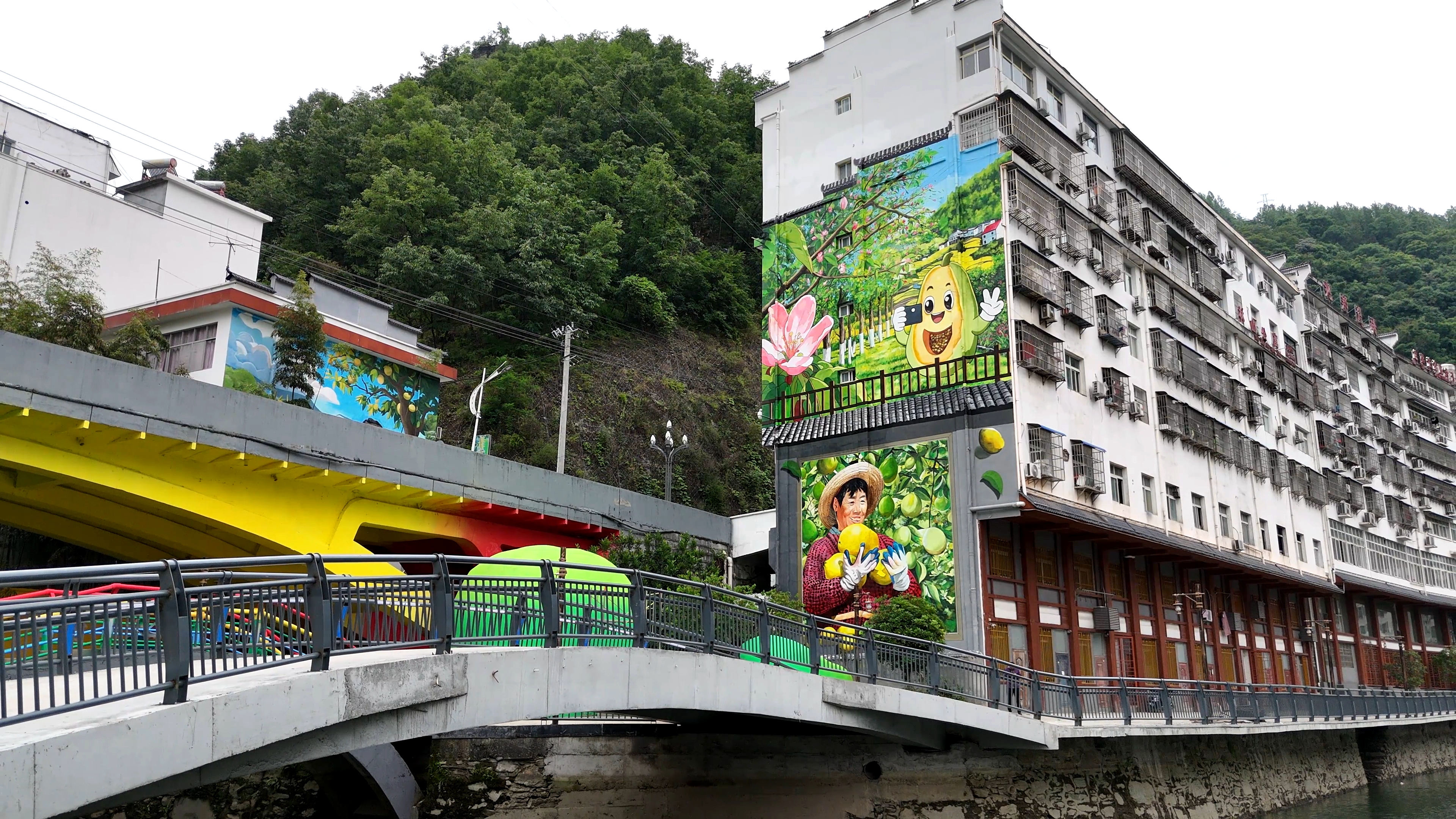 白河县白石河右岸综合提升改造项目正在有序推进 李晨煜 摄