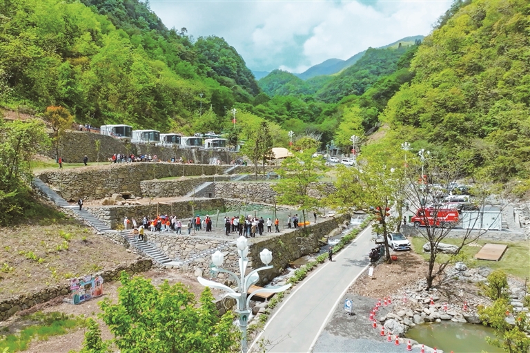 “了了山谷”山水怡人